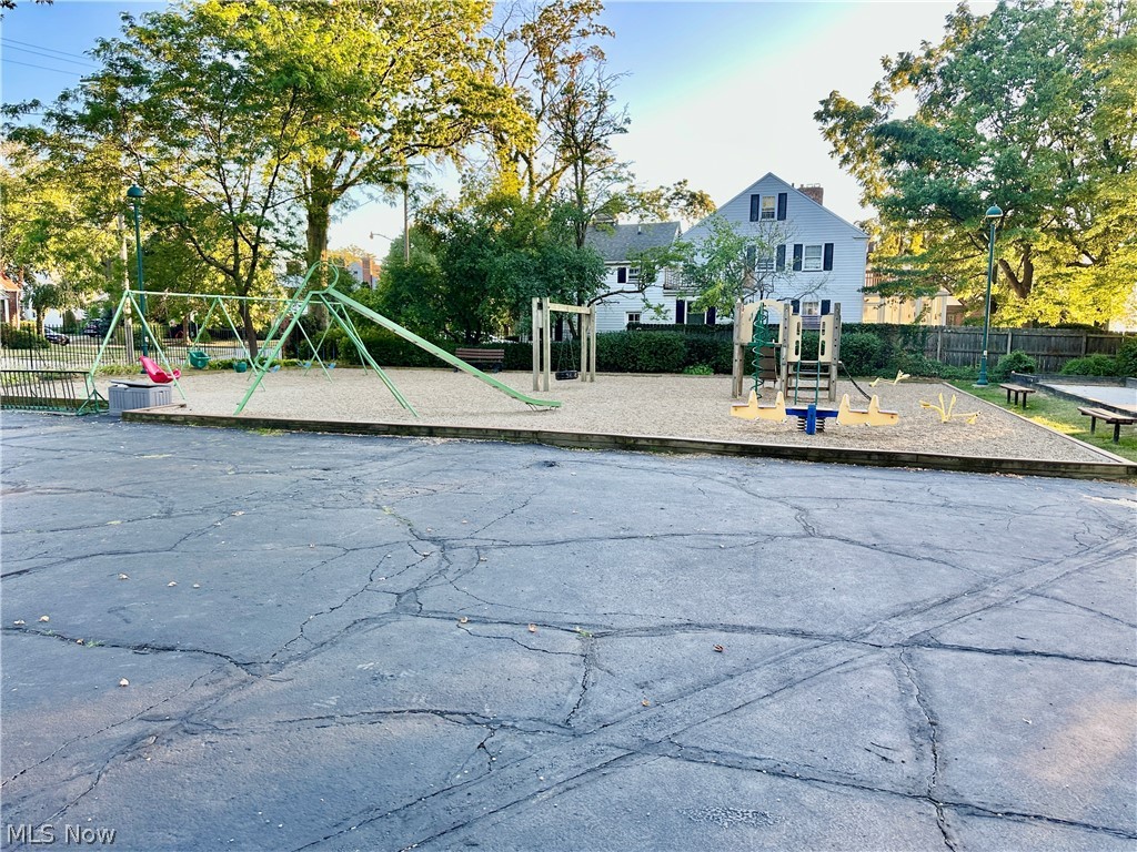 94 E 217th Street Euclid OH 44123