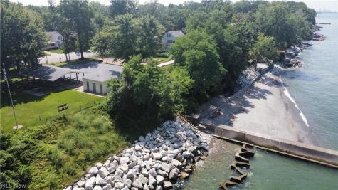 94 E 217th Street Euclid OH 44123