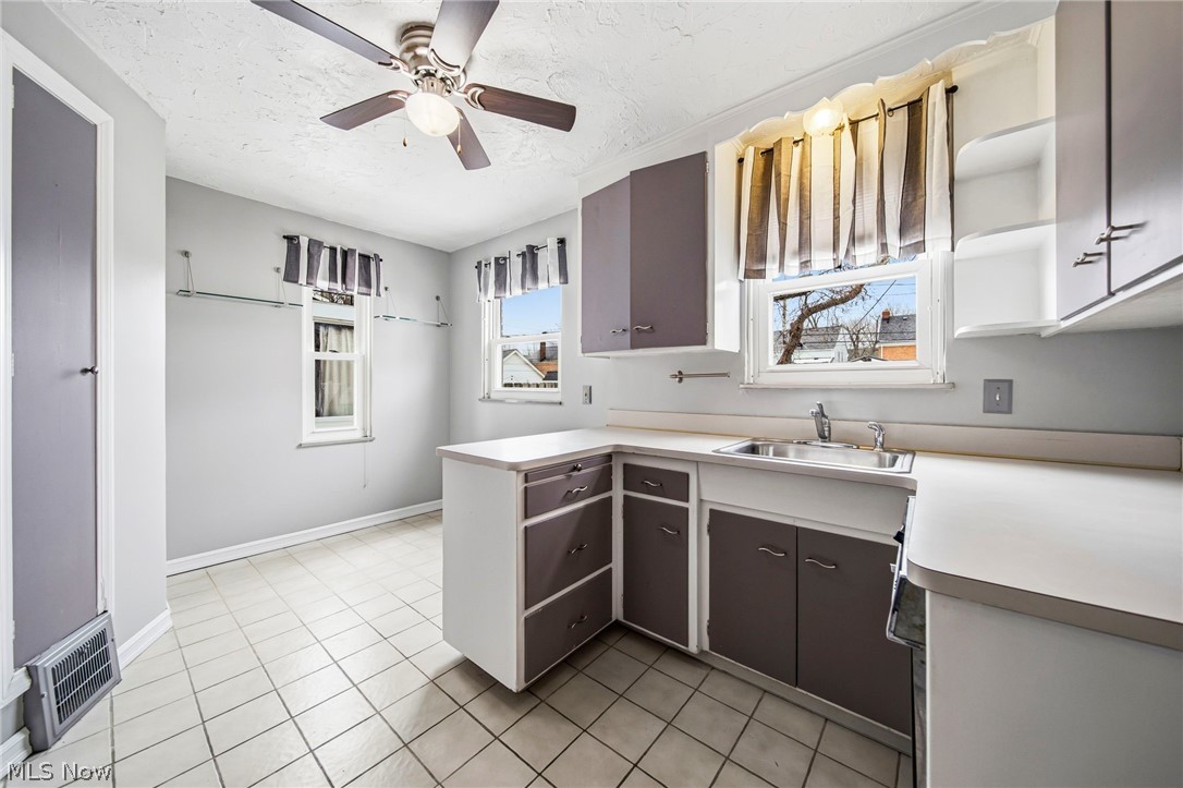 94 E 217th Street Euclid OH 44123