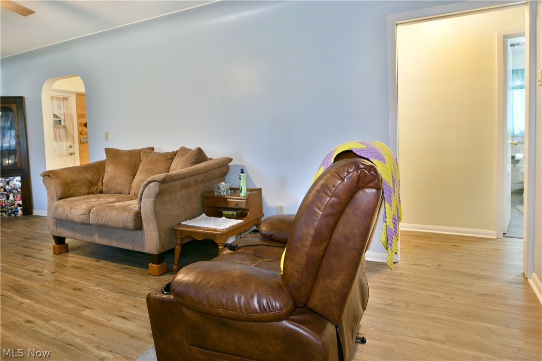 159 N Canfield Niles Road Austintown OH 44515