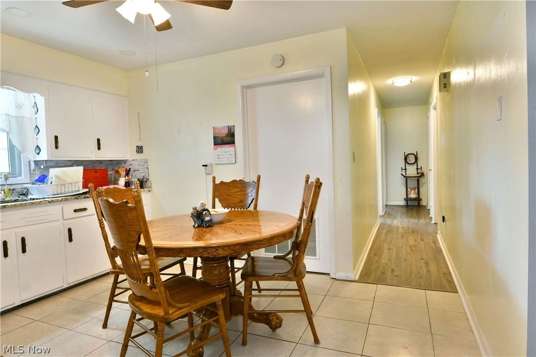 159 N Canfield Niles Road Austintown OH 44515