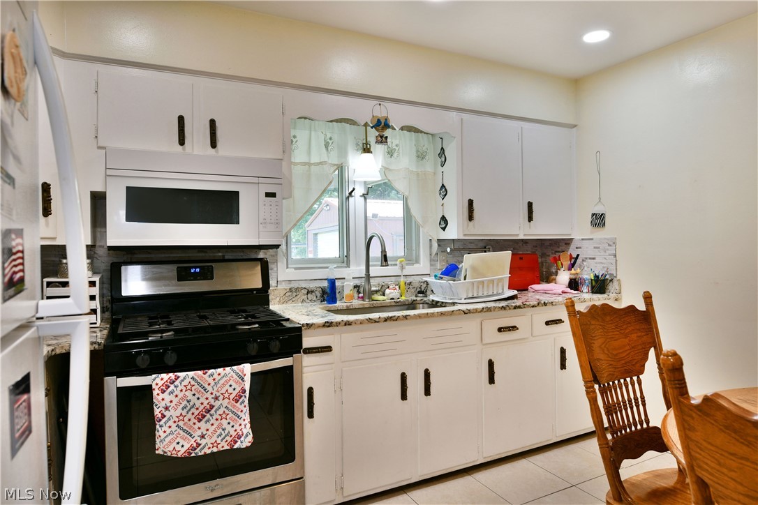 159 N Canfield Niles Road Austintown OH 44515