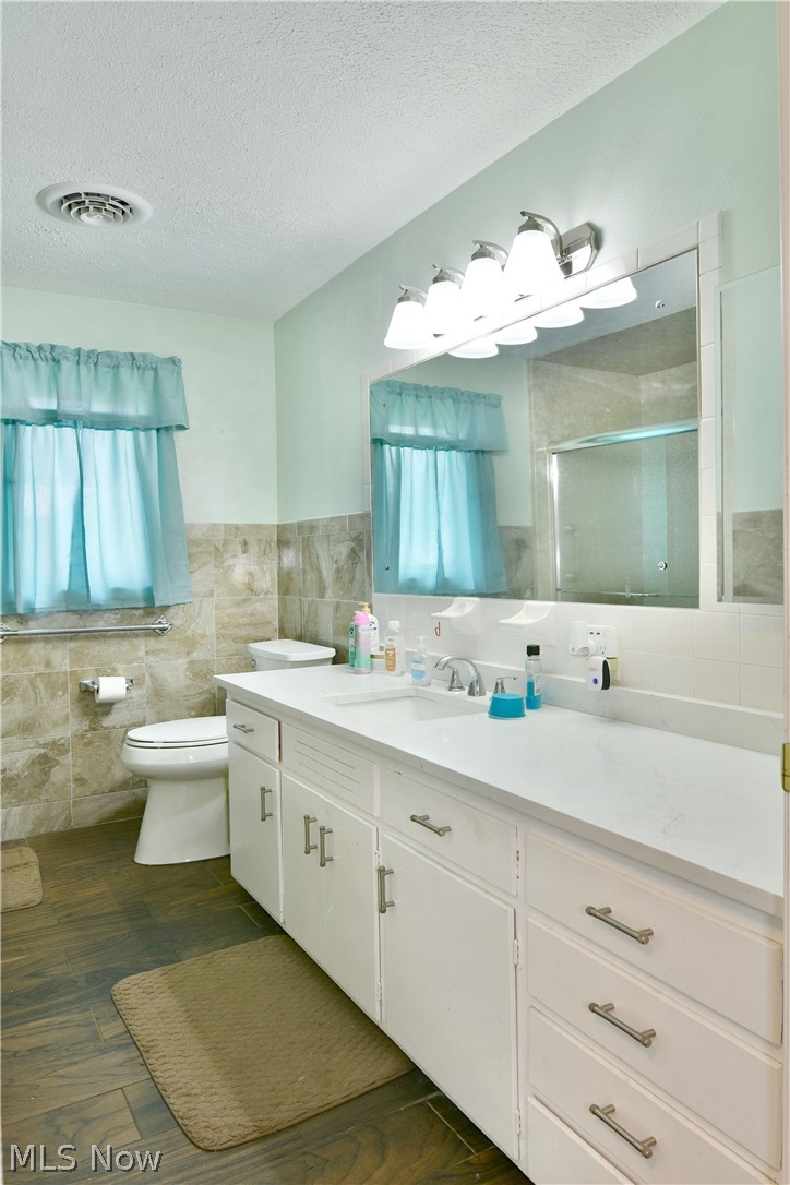 159 N Canfield Niles Road Austintown OH 44515