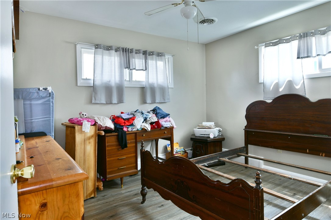 159 N Canfield Niles Road Austintown OH 44515