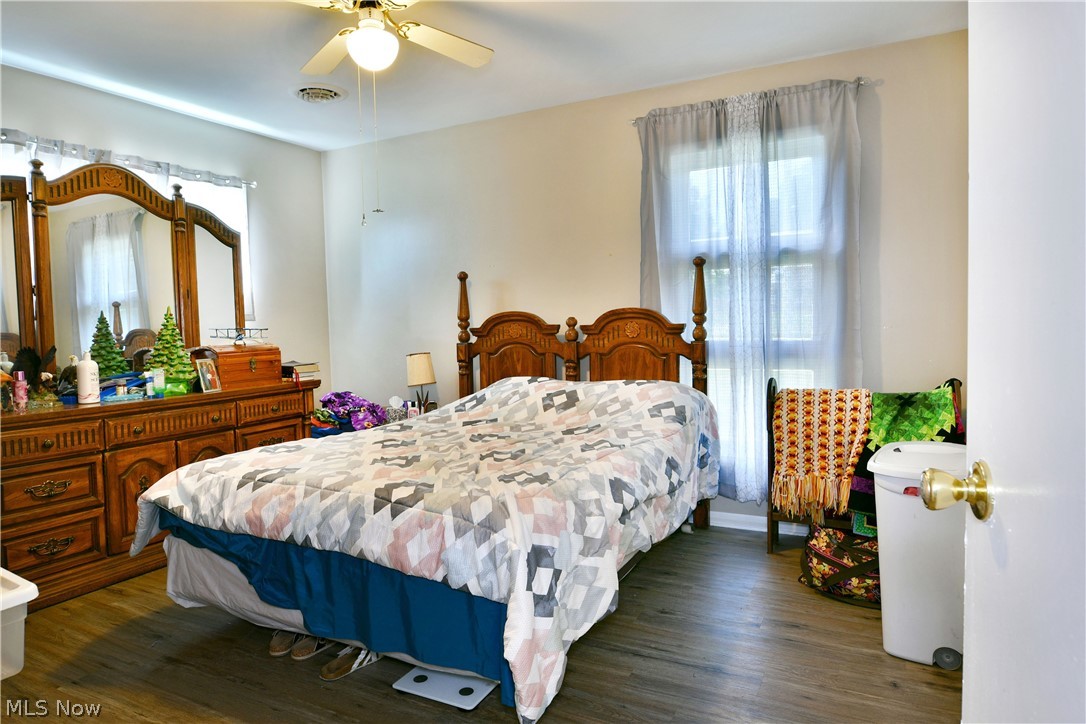 159 N Canfield Niles Road Austintown OH 44515
