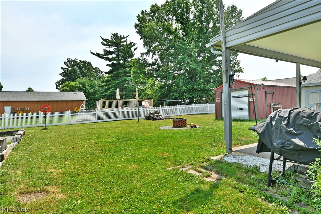 159 N Canfield Niles Road Austintown OH 44515