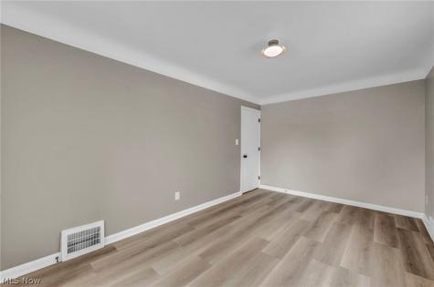 3658 W 138th Street Cleveland OH 44111
