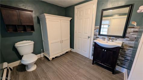 197 Forest Drive Bedford OH 44146