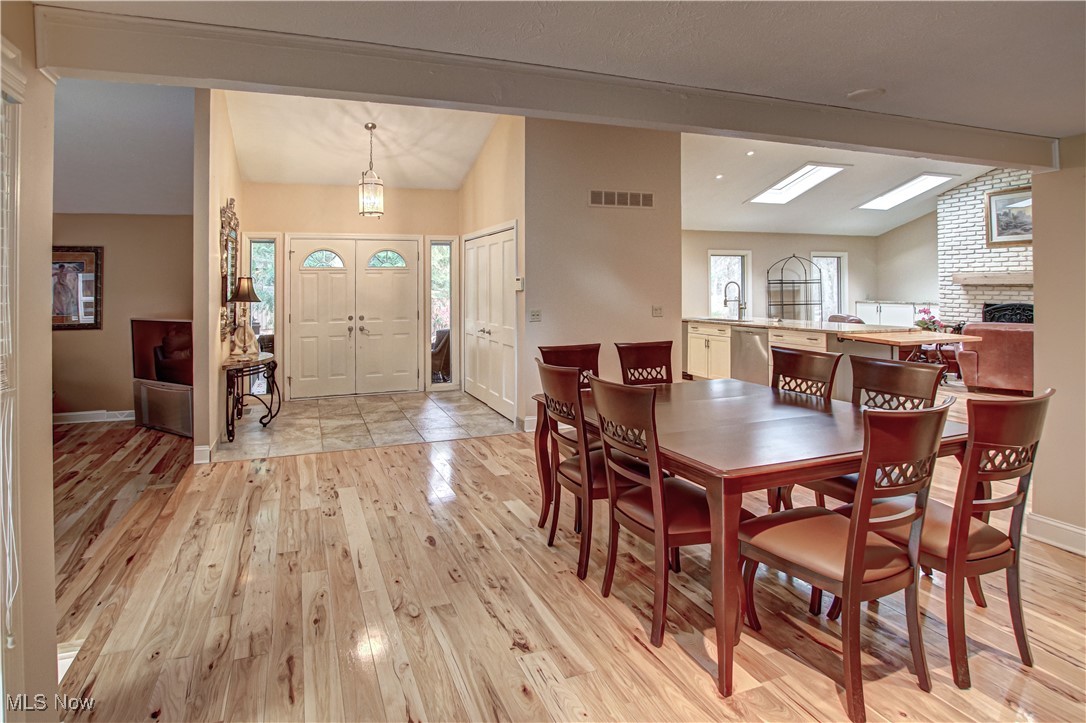 711 Cross Creek Oval Aurora OH 44202