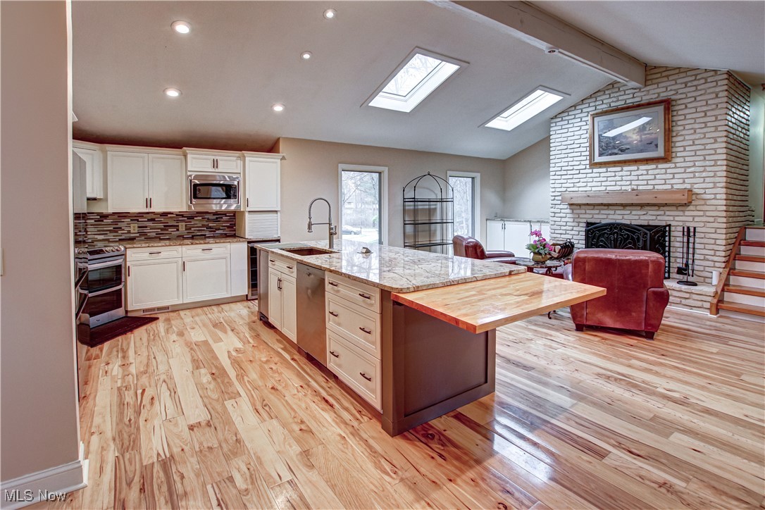 711 Cross Creek Oval Aurora OH 44202