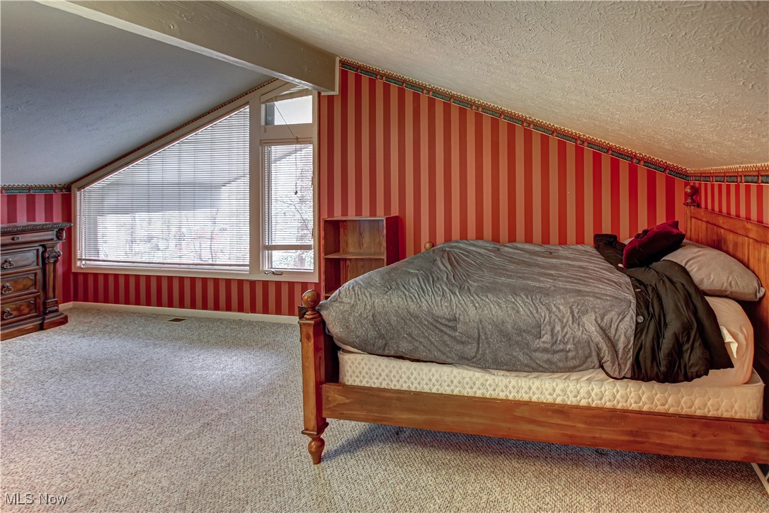 711 Cross Creek Oval Aurora OH 44202