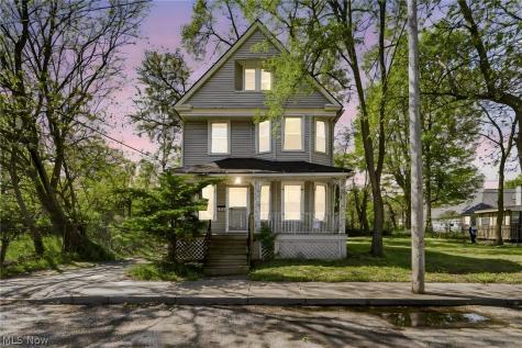 9008 Birchdale Avenue Cleveland OH 44106