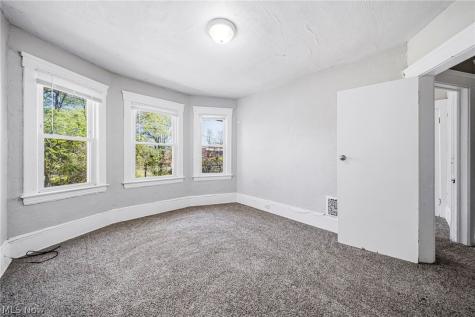9008 Birchdale Avenue Cleveland OH 44106