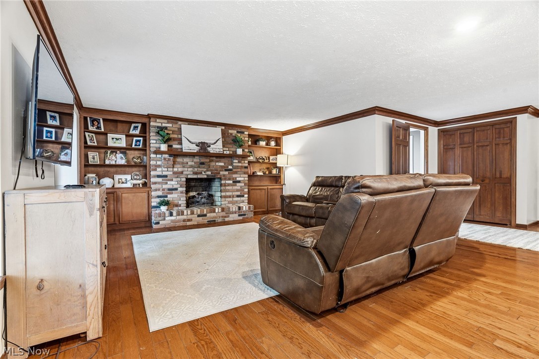 3189 Dunbarton Avenue NW Canton OH 44708
