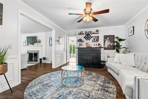 3189 Dunbarton Avenue NW Canton OH 44708