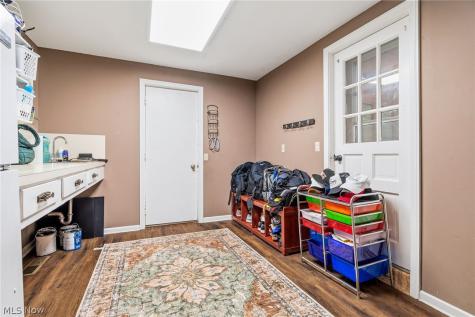 3189 Dunbarton Avenue NW Canton OH 44708