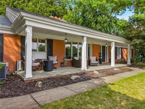 3189 Dunbarton Avenue NW Canton OH 44708