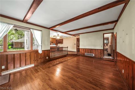 504 Vinewood Avenue Tallmadge OH 44278
