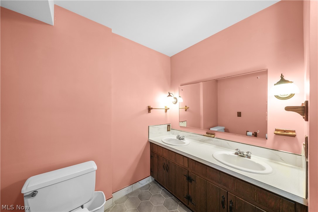 504 Vinewood Avenue Tallmadge OH 44278