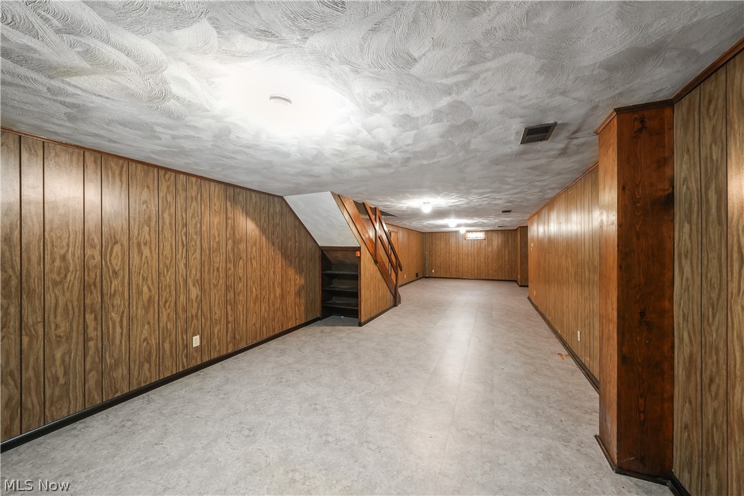 504 Vinewood Avenue Tallmadge OH 44278