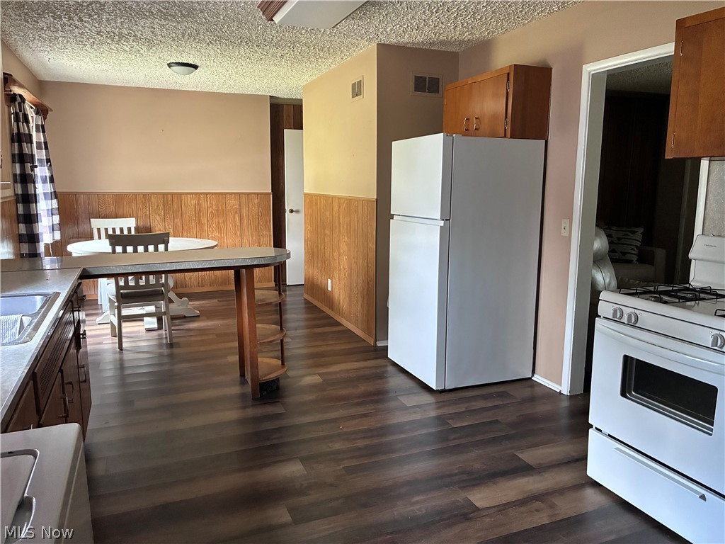 2400 Midway Avenue NE Canton OH 44705