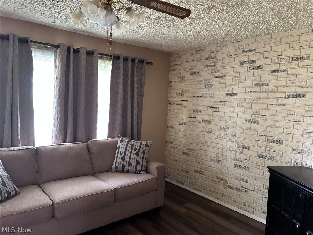 2400 Midway Avenue NE Canton OH 44705