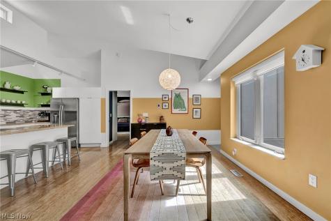 8365 Whitewood Road Brecksville OH 44141