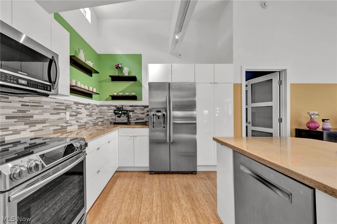 8365 Whitewood Road Brecksville OH 44141