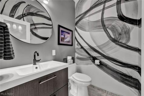 8365 Whitewood Road Brecksville OH 44141