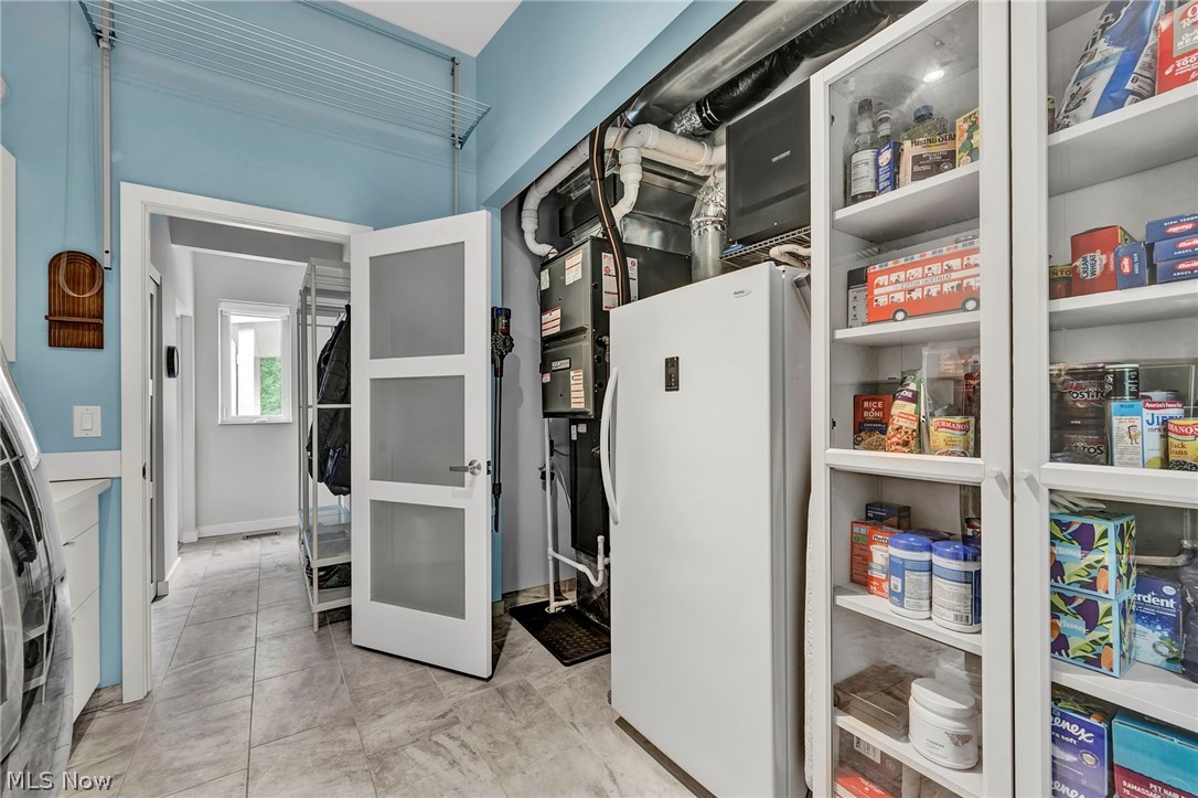 8365 Whitewood Road Brecksville OH 44141