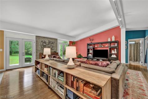 8365 Whitewood Road Brecksville OH 44141