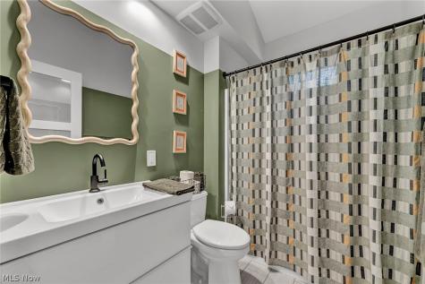 8365 Whitewood Road Brecksville OH 44141