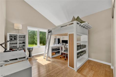 8365 Whitewood Road Brecksville OH 44141