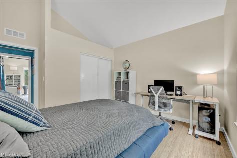 8365 Whitewood Road Brecksville OH 44141