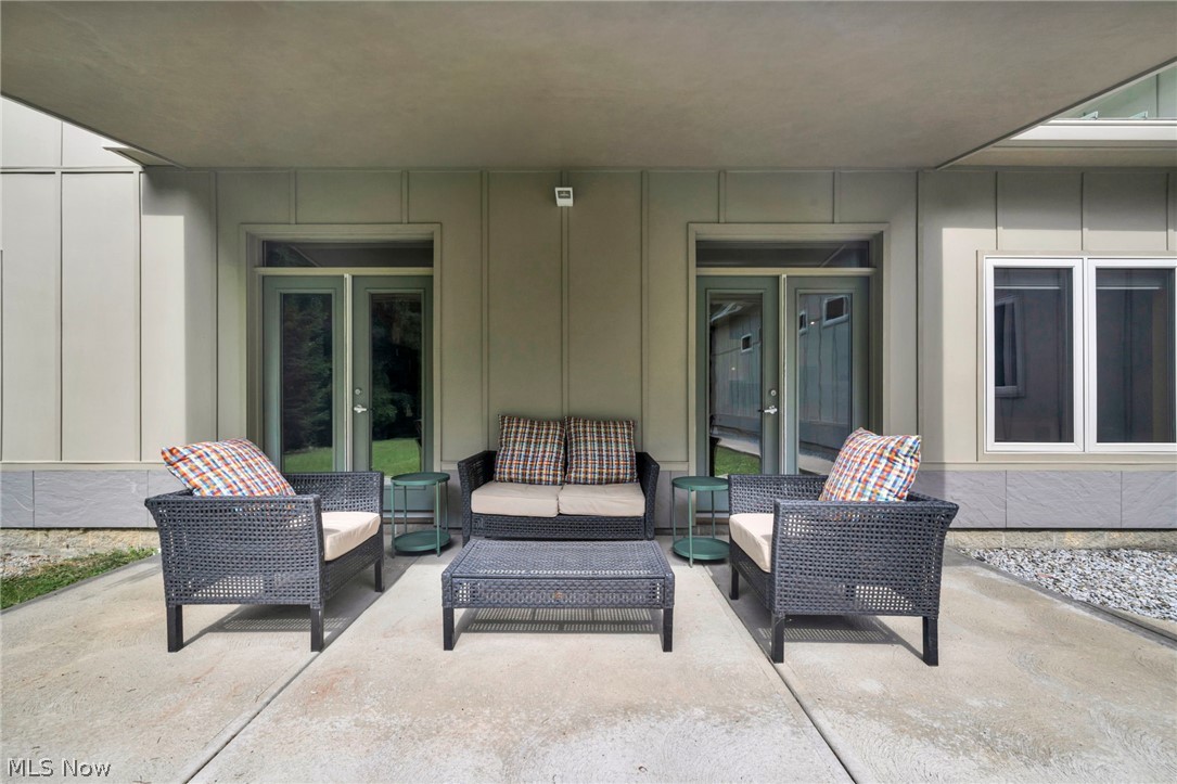 8365 Whitewood Road Brecksville OH 44141