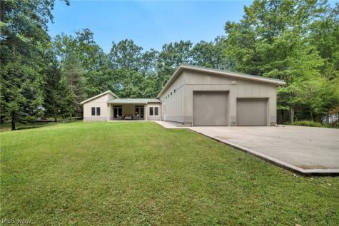 8365 Whitewood Road Brecksville OH 44141
