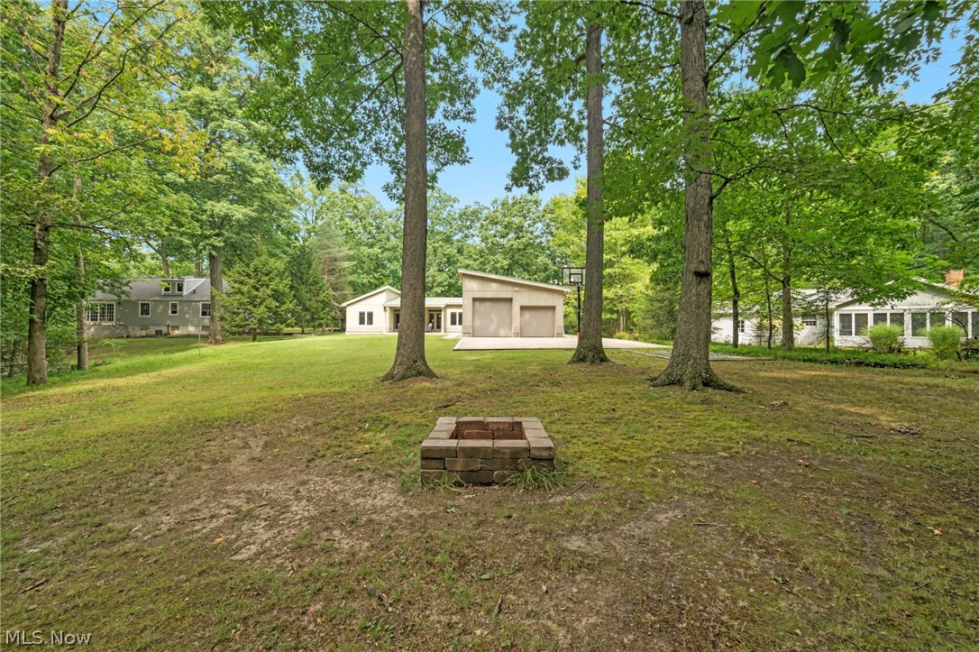 8365 Whitewood Road Brecksville OH 44141