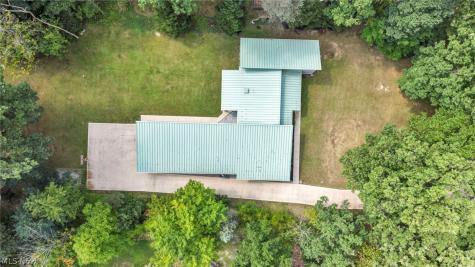 8365 Whitewood Road Brecksville OH 44141