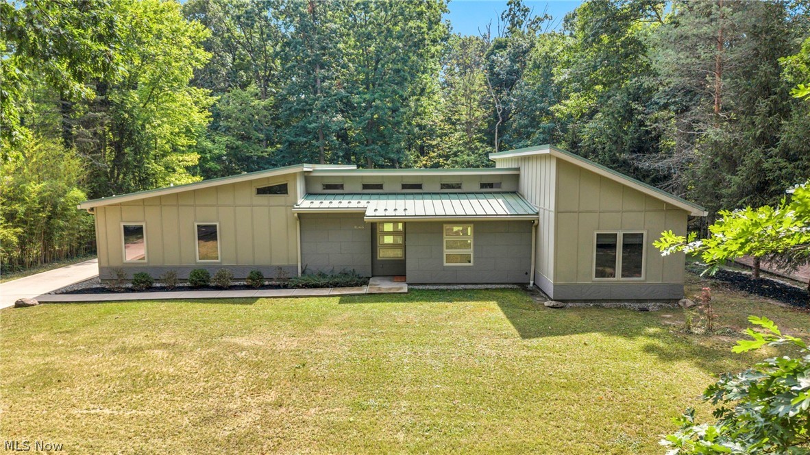 8365 Whitewood Road Brecksville OH 44141
