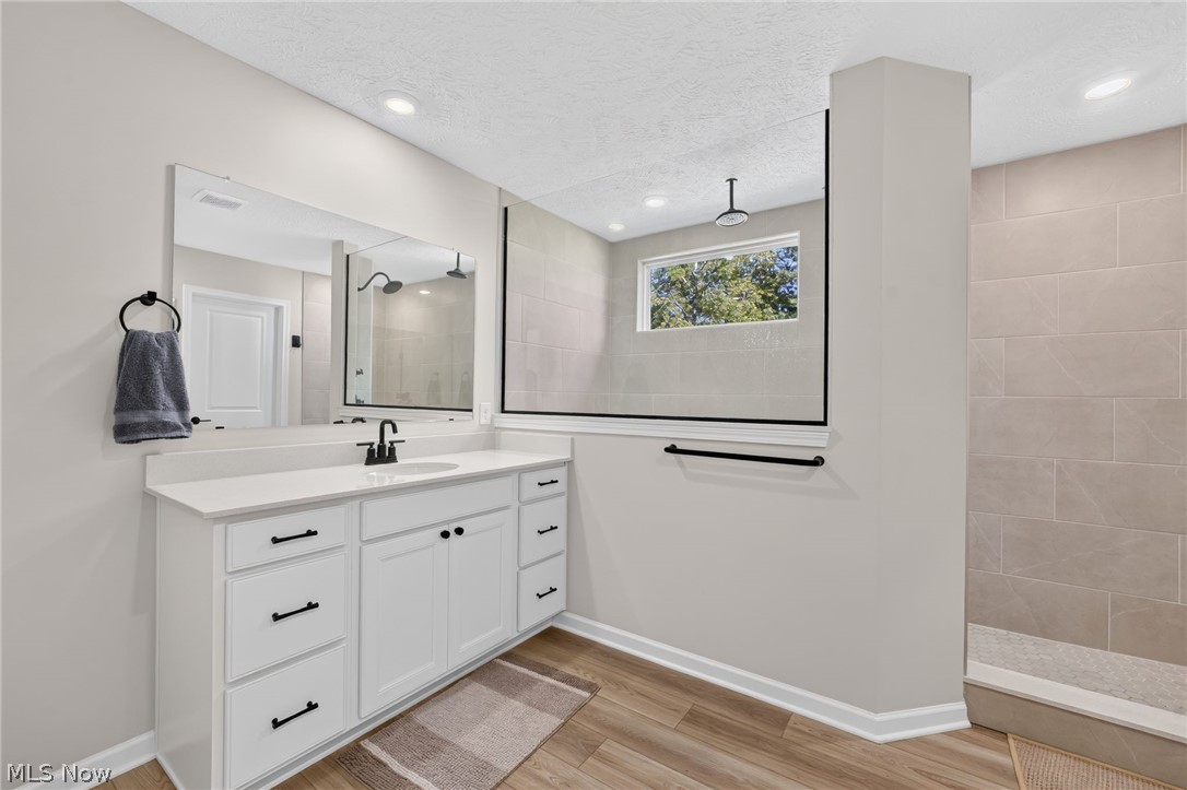 32002 Westview Trail Avon Lake OH 44012