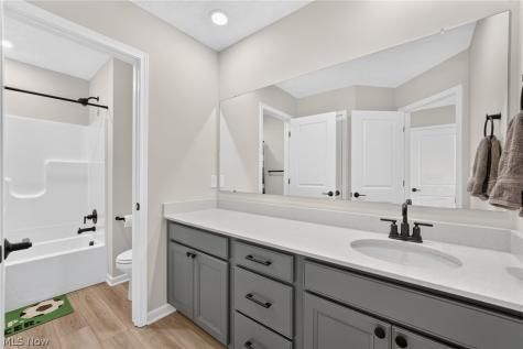 32002 Westview Trail Avon Lake OH 44012