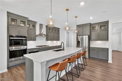 32002 Westview Trail Avon Lake OH 44012