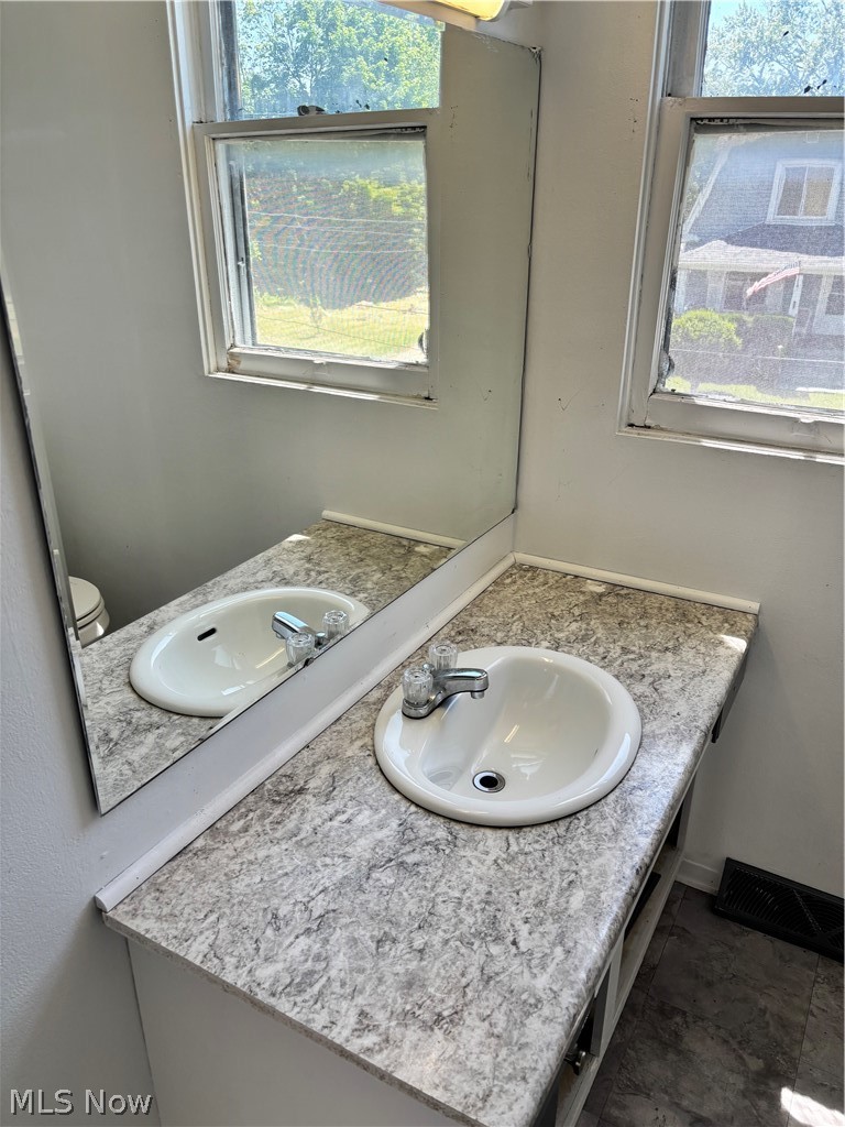 972 Front Street SW Warren OH 44485