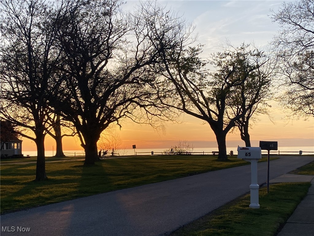 65 Pinehurst Boulevard Eastlake OH 44095