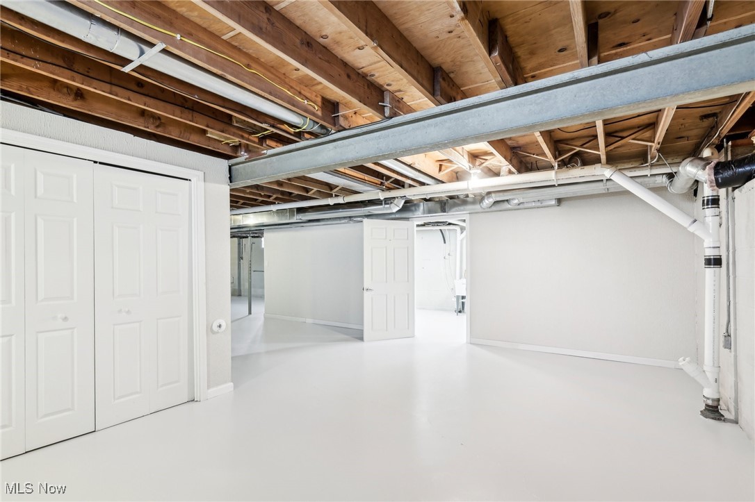 65 Pinehurst Boulevard Eastlake OH 44095