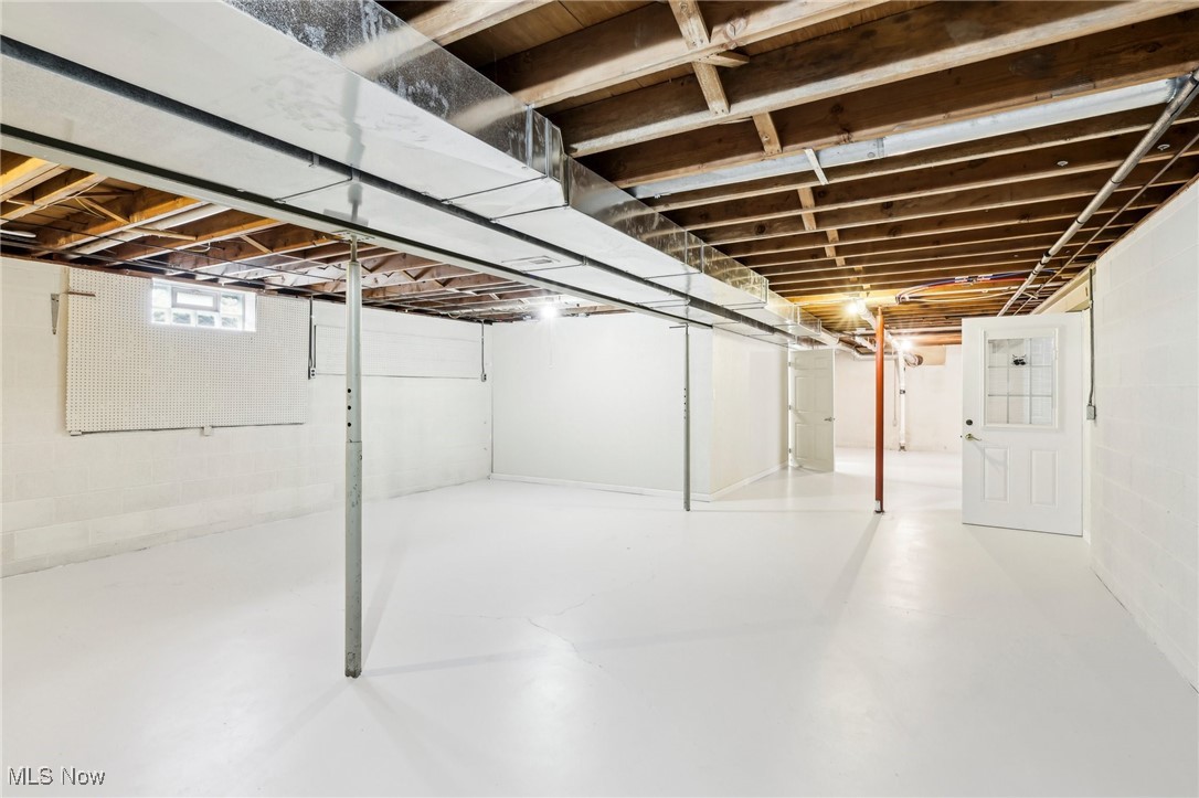 65 Pinehurst Boulevard Eastlake OH 44095