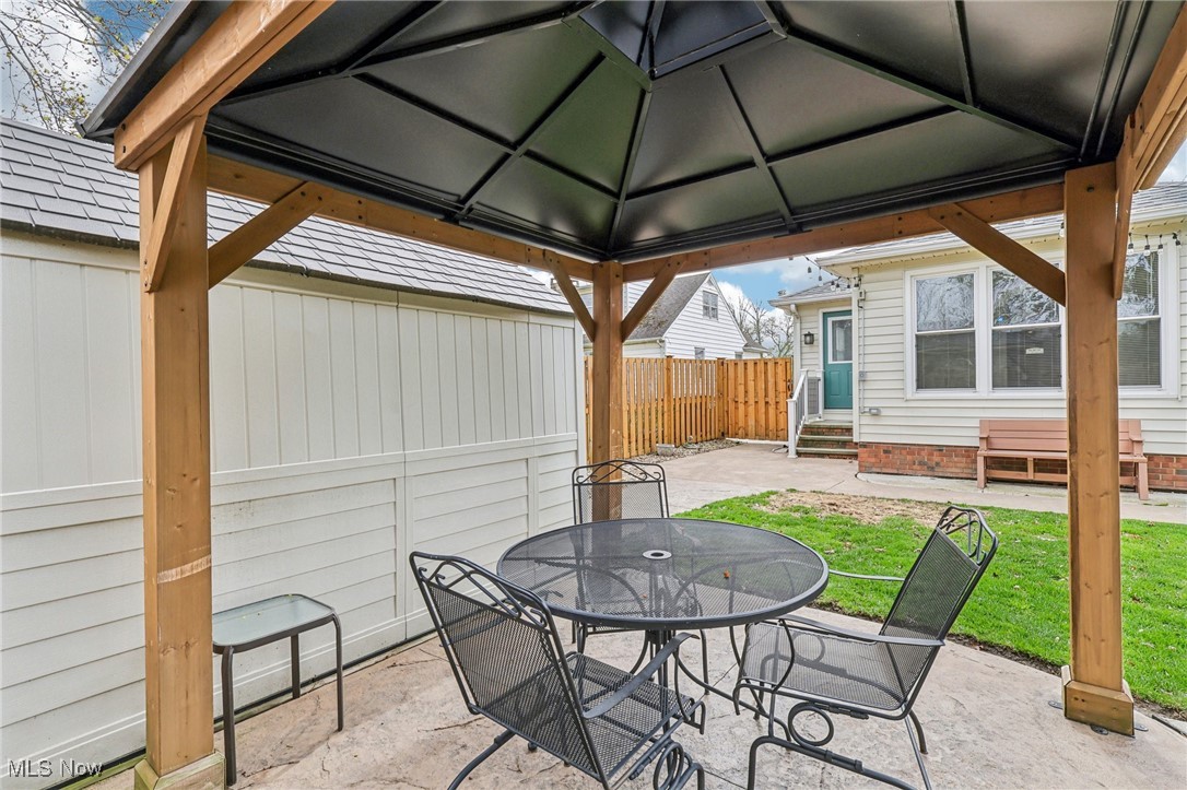 65 Pinehurst Boulevard Eastlake OH 44095