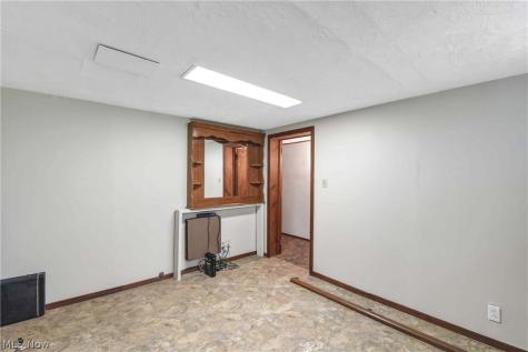 22720 Sycamore Drive Fairview Park OH 44126