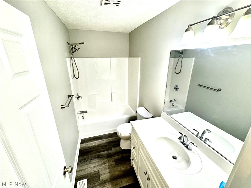 4718 Belle Meadow Road Mentor OH 44060