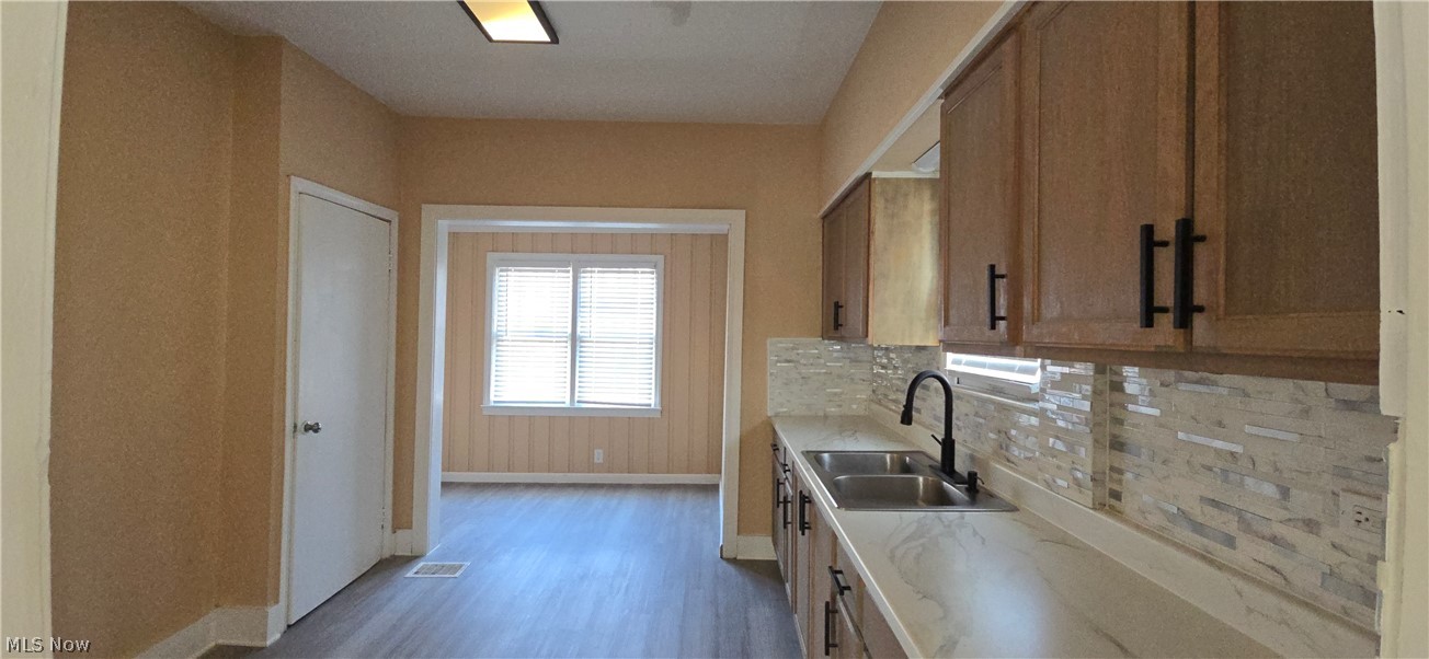370 Lora Avenue Youngstown OH 44504